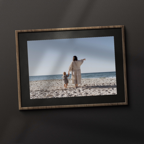 Design Photography of a Family at the Beach, download and edit for free design template - Photography from the Andalusi design app