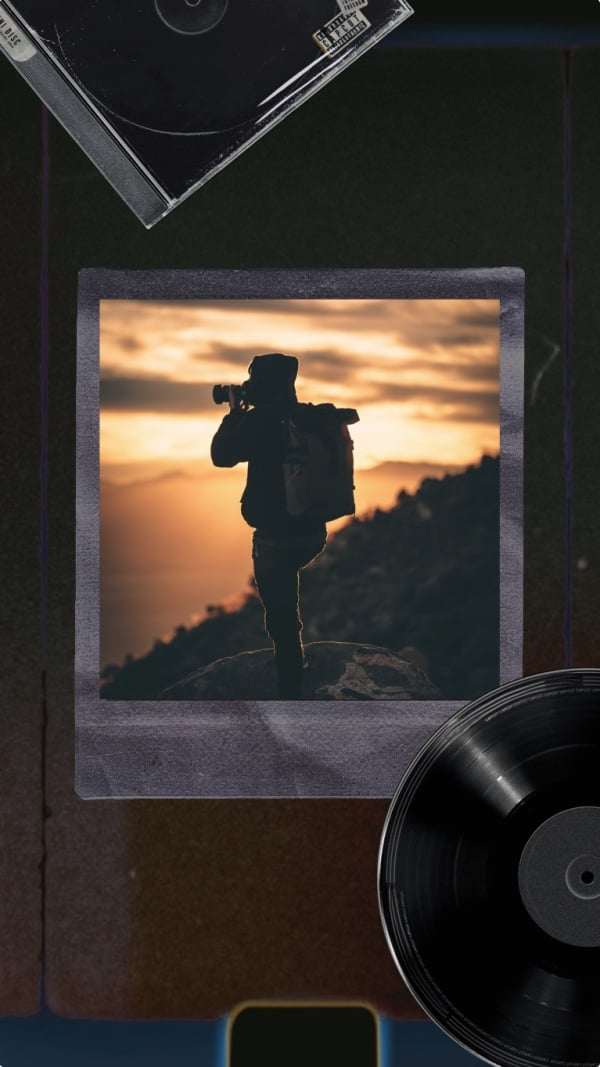 Design of a Photographer Capturing Images, download and edit for free design template - Photography from the Andalusi design app